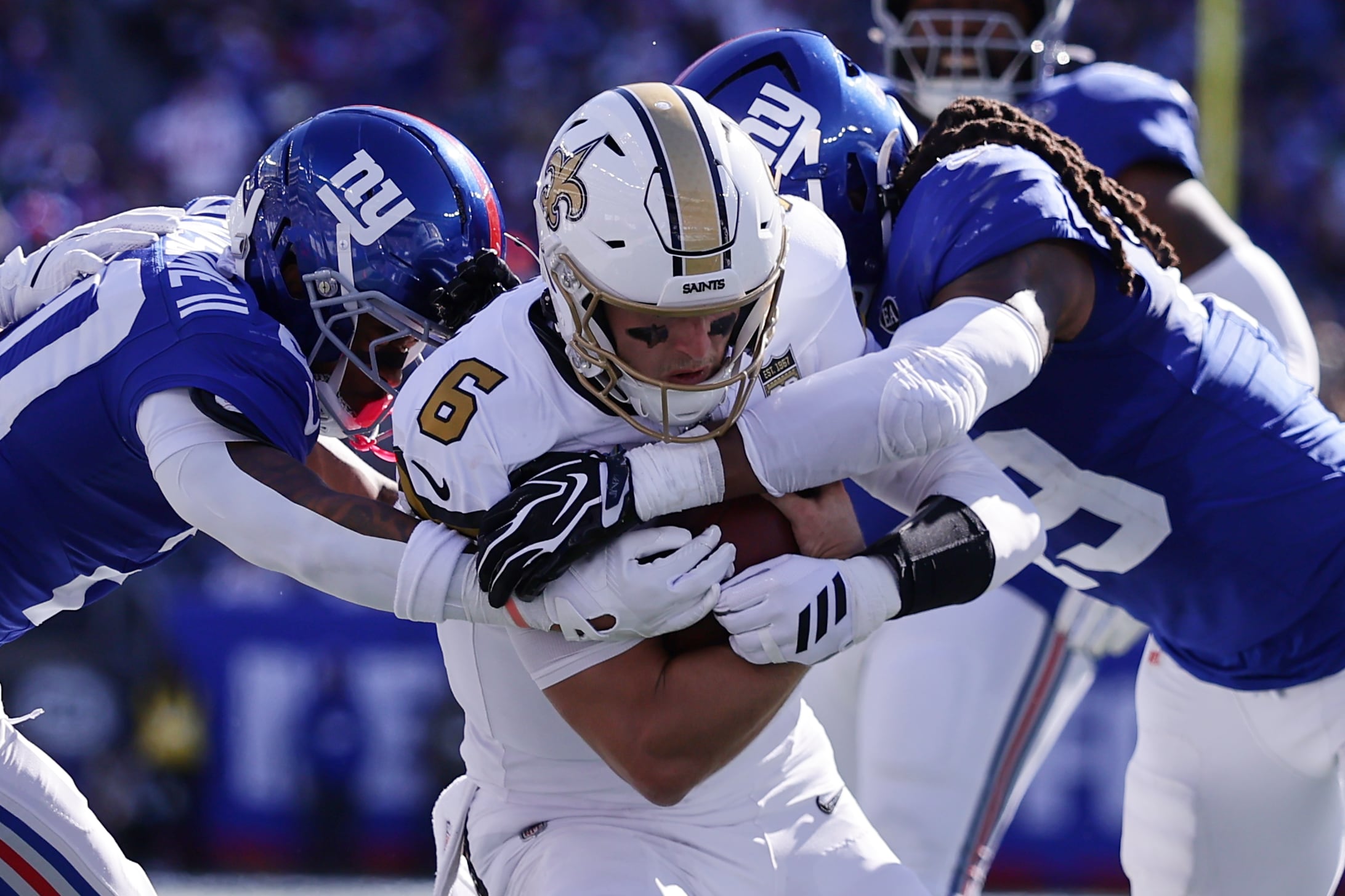 Saints End Three-Game Losing Streak With 34-27 Win Over Giants
