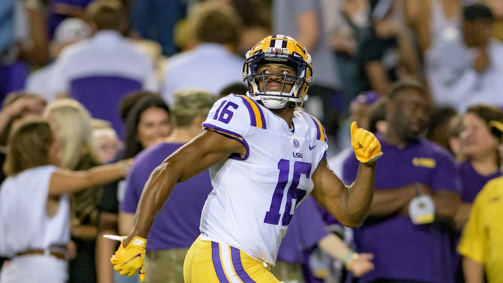 LSU wide receiver Devonta Lee (16) runs during an NCAA football game against Auburn on...