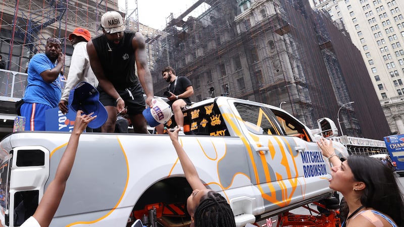 IMAGE DISTRIBUTED FOR ALLIANCE FOR DOWNTOWN NEW YORK - New York Knicks player Mitchell...