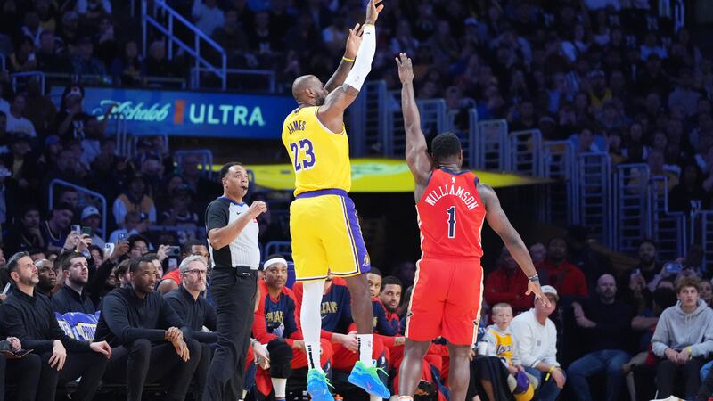 LeBron James becomes first to score 50,000 NBA points in game against Pelicans