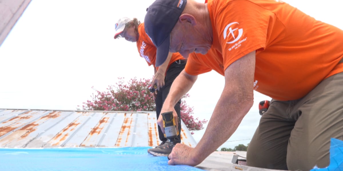 More volunteers needed to help those affected by Arthur recover Samaritan's Purse crews working to clear debris, tarp roofs after nearly two feet of water damaged homes in Avoyelles Parish