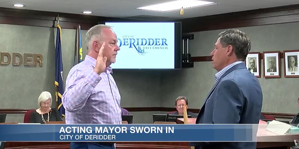 Randy Larken recognized as acting mayor of DeRidder